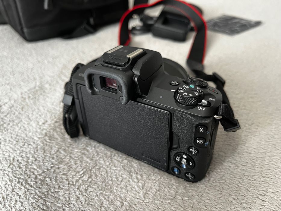 Máquina Fotográfica Cânon M50