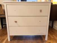 Comoda ikea usada