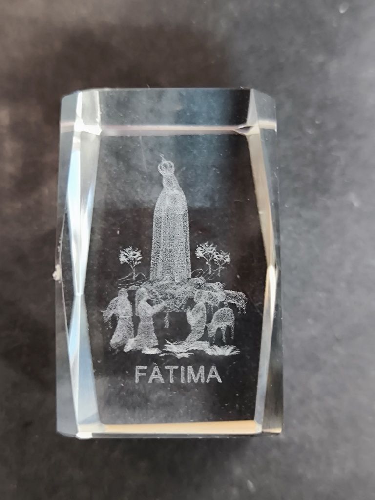Cubo de vidro Nossa Senhora de Fátima