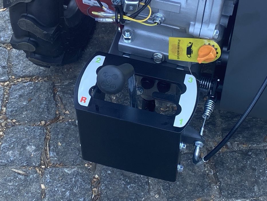 Destrocedor triturador de mato erva gasolina 9cv