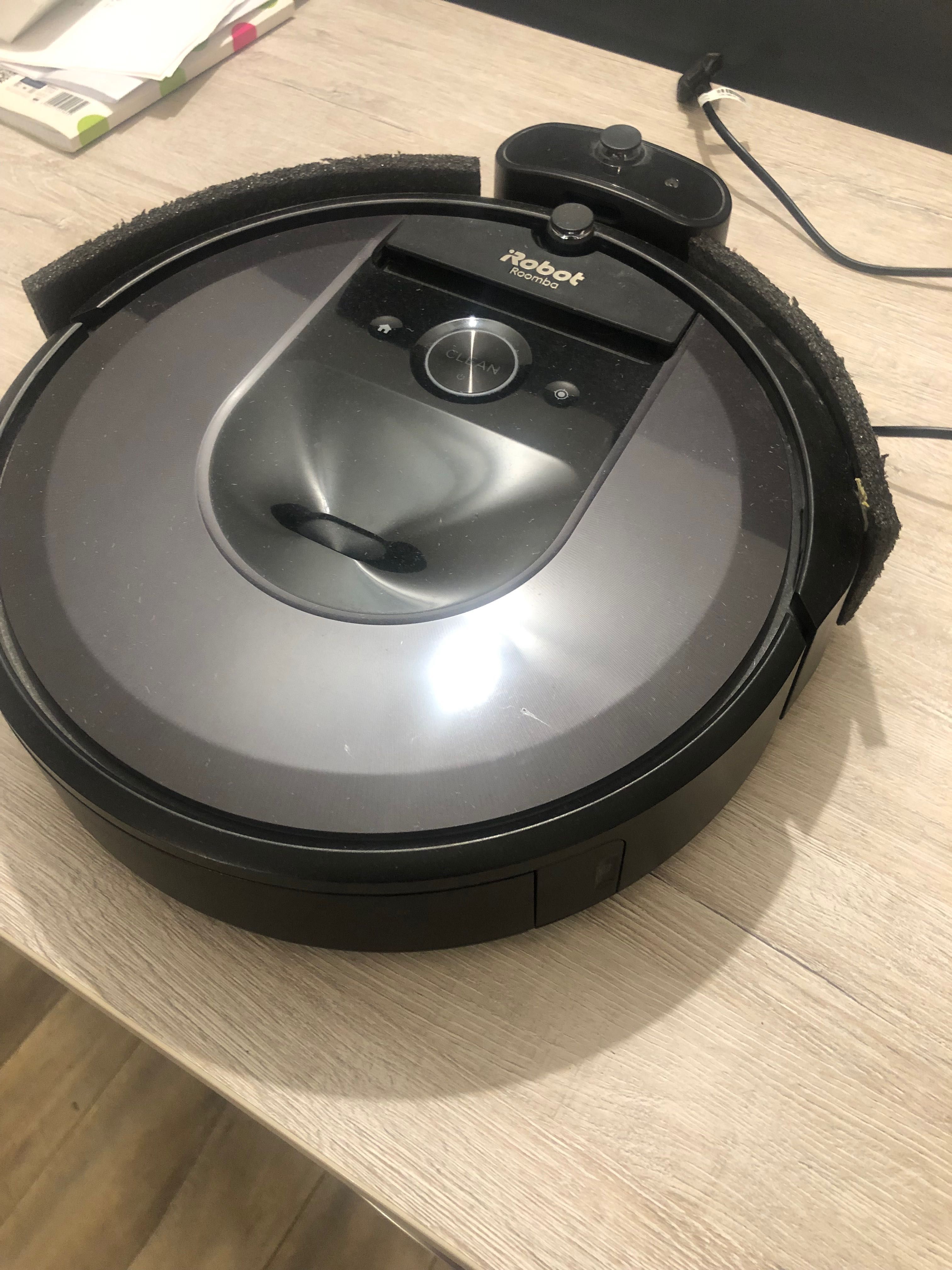 Roomba irobot i7