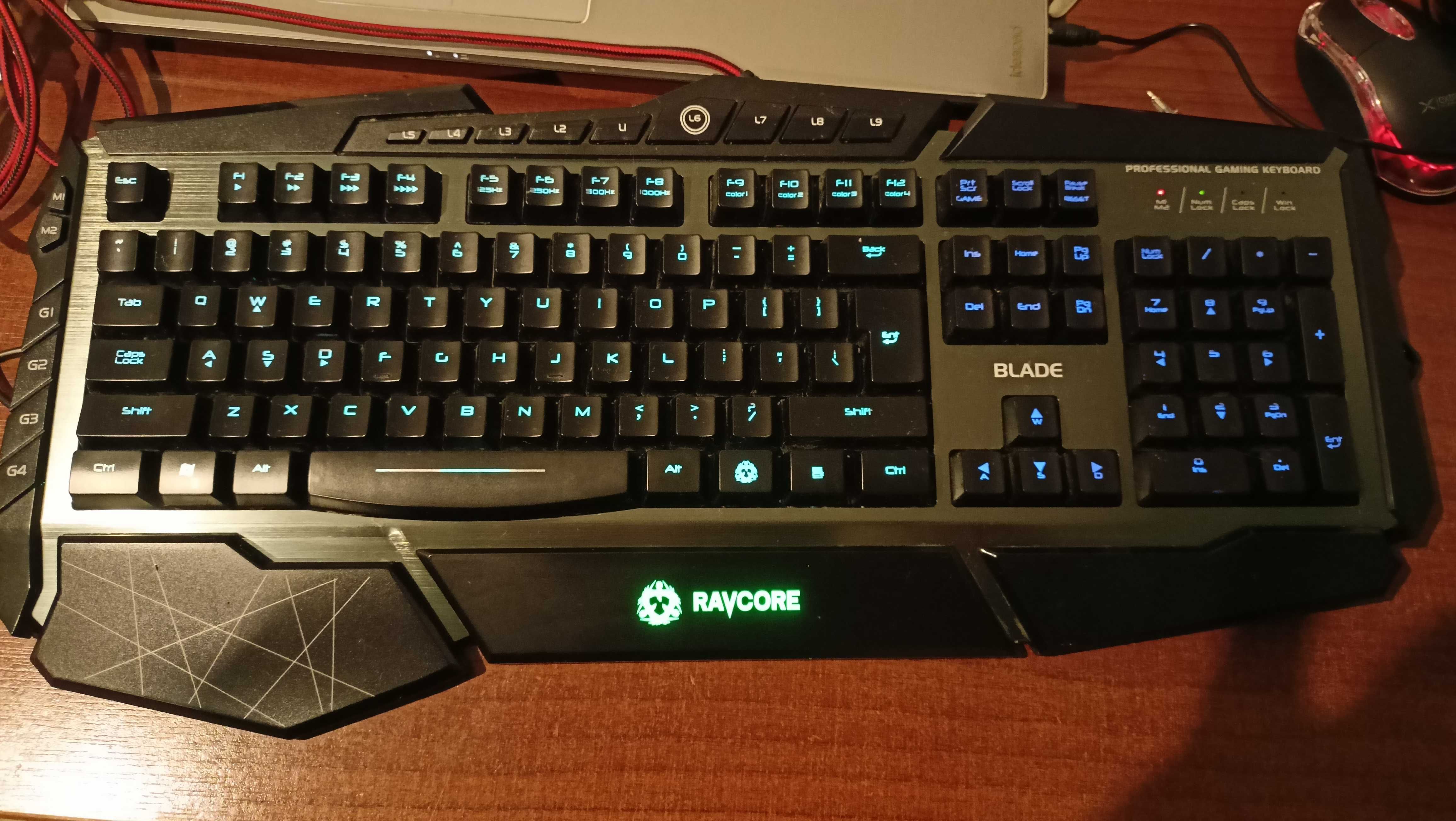 Komp stacjonarny i7, 16 MB, SSD 480 MB, Win 10Pro+monitor + klawiatura