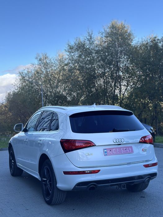 Audi Q5 Premium Plus 3.0 TFSI Quattro S-Line