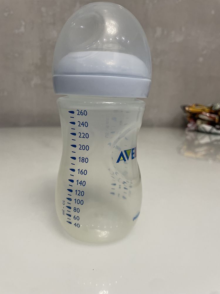 Пляшечка дитяча avent 260 ml