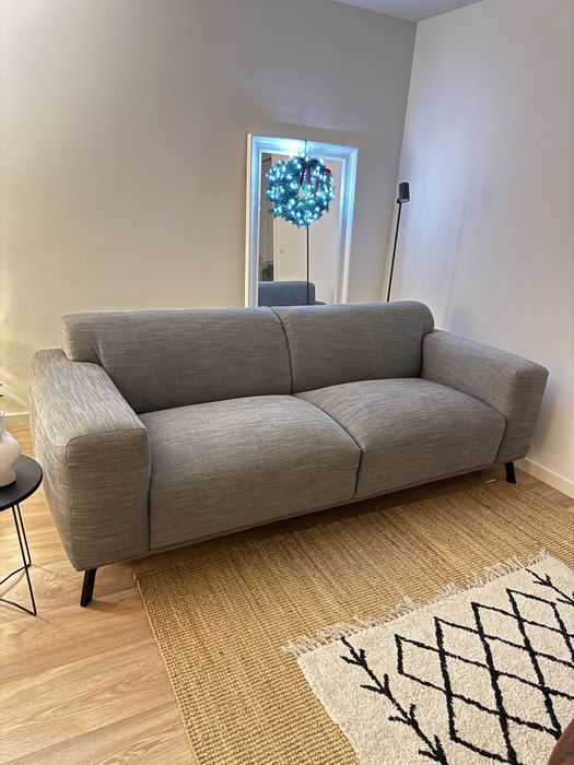 Sofa area store cinza minimal