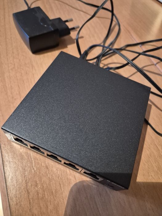 TP-Link 5-Port64550705926401122