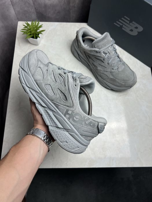 Кроссовки Hoka Clifton Suede замшеві Розмір 45 Original Взуття