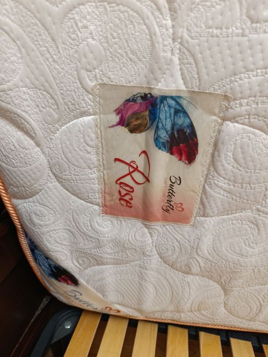 Ліжко дерев'яне односпальне