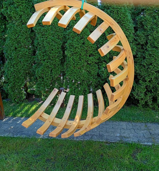 Kokon siedzisko z drewna