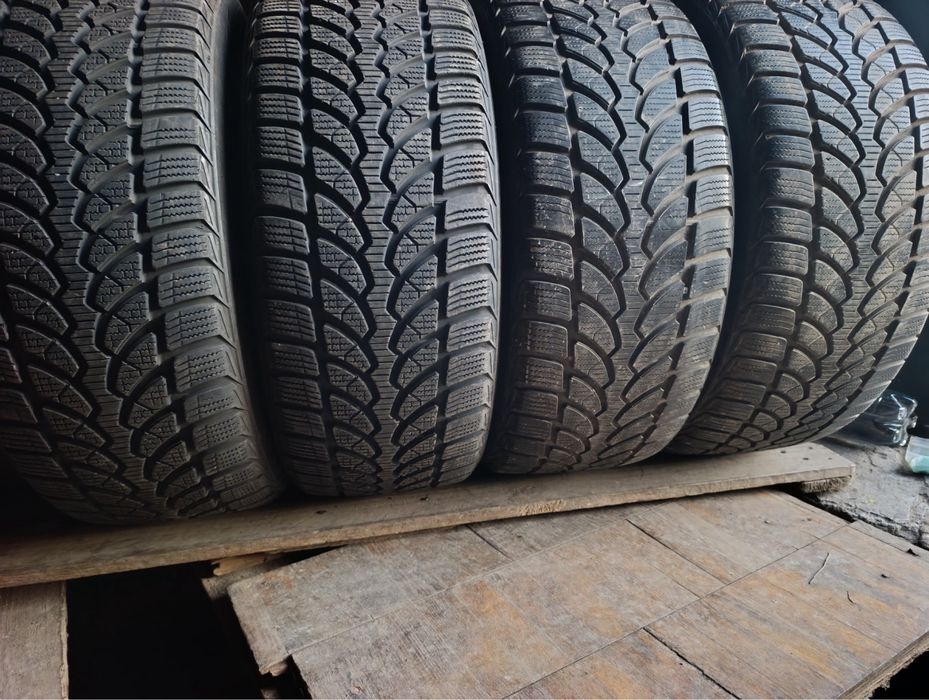 17 225/50 Bridgestone Blizzak LM32 шини зимові
