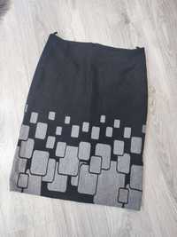 Piękna spódnica materiałowa z kwadraty ołówkowa 46