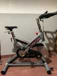Bicicleta estatica profissional BH STRATOS