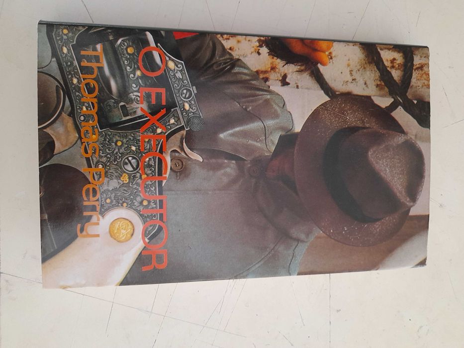 Livro " O Executor " Antigo