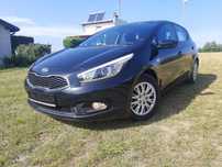 Kia Ceed Książka serwisowa / Stan bdb