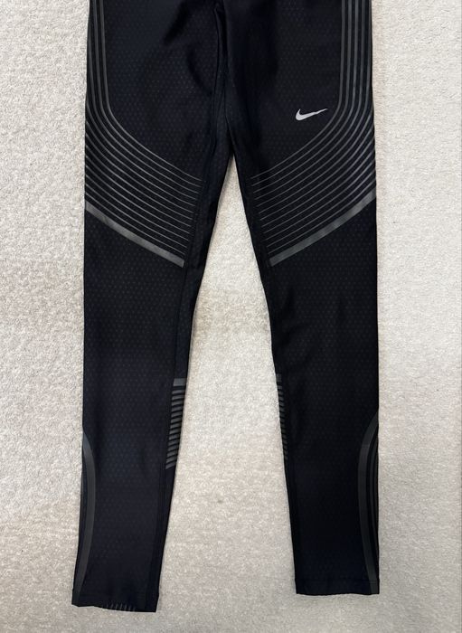 Czarne legginsy Nike