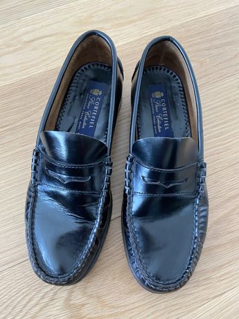 Sapatos pretos de homem 41