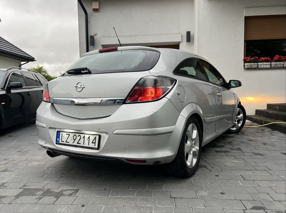 Opel Astra GTC 1.6 LPG multifunkcja, tempomat, komputer, A/C, alufelgi