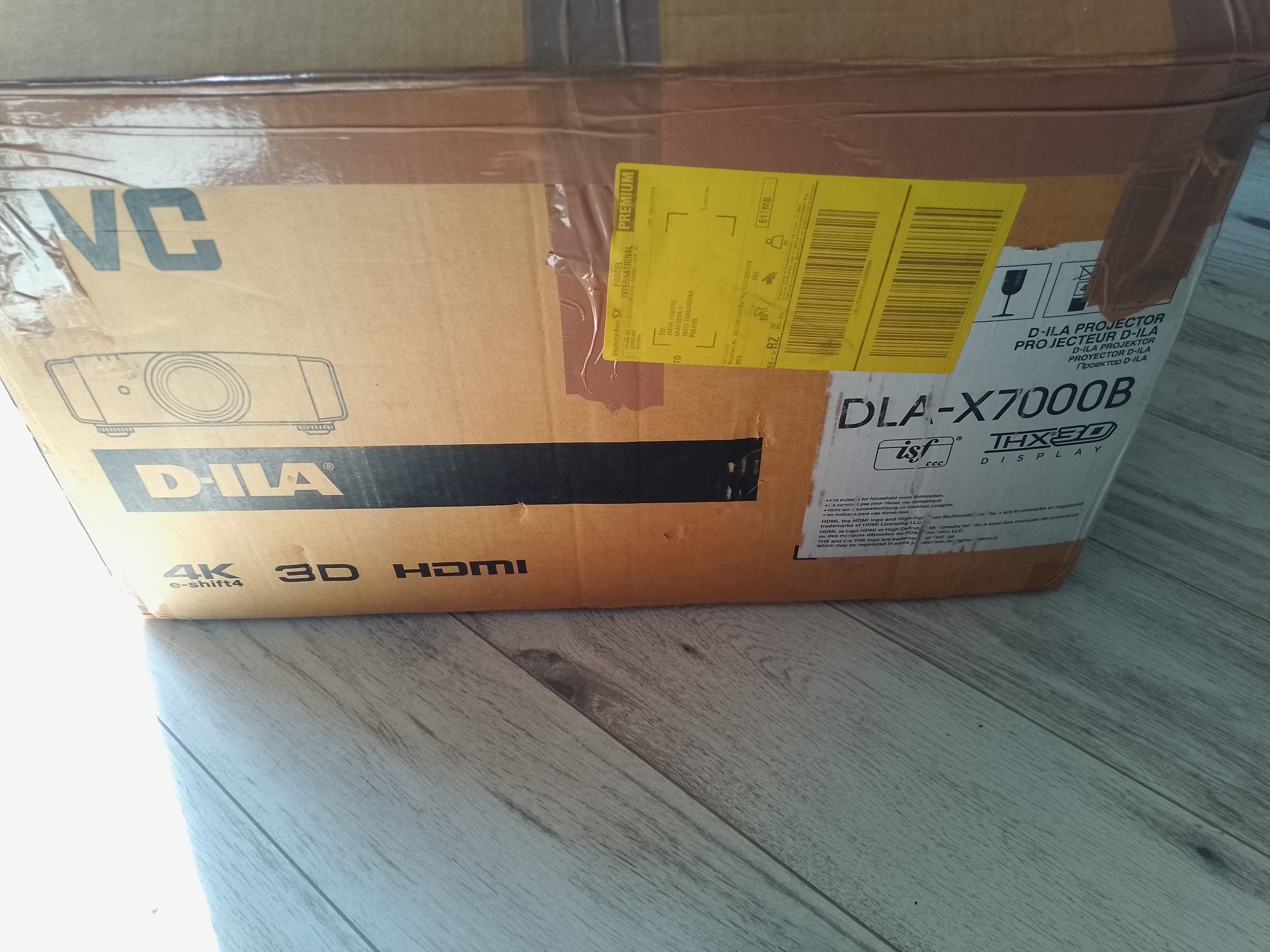 Projektor JVC DLA-x7000BE Hi-end kina domowego 4K e-shift