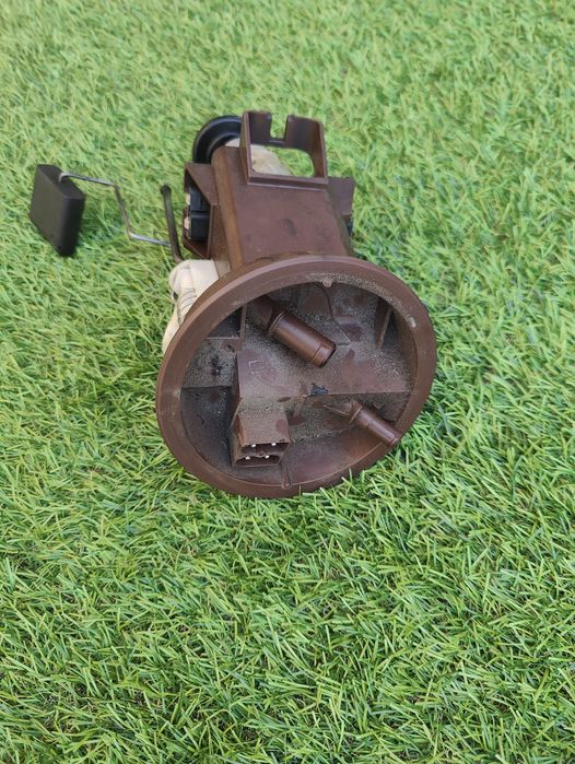 Bomba / boia de combustível diesel BMW 318 TDS compact