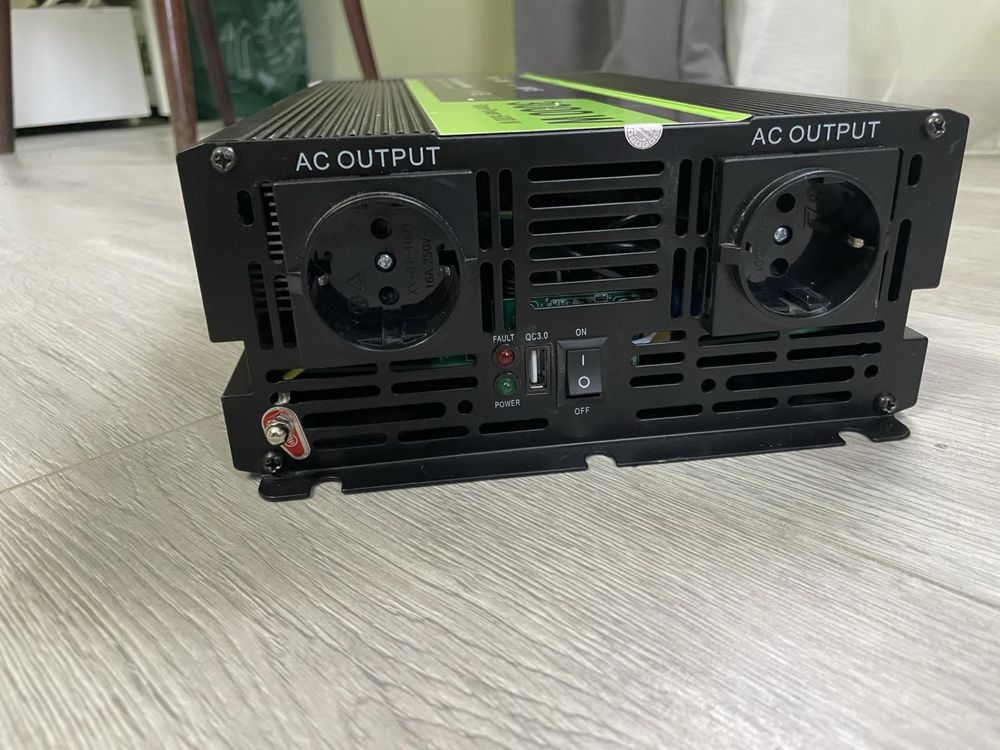 Перетворювач напруги-інвертор Green Cell 3000/6000W