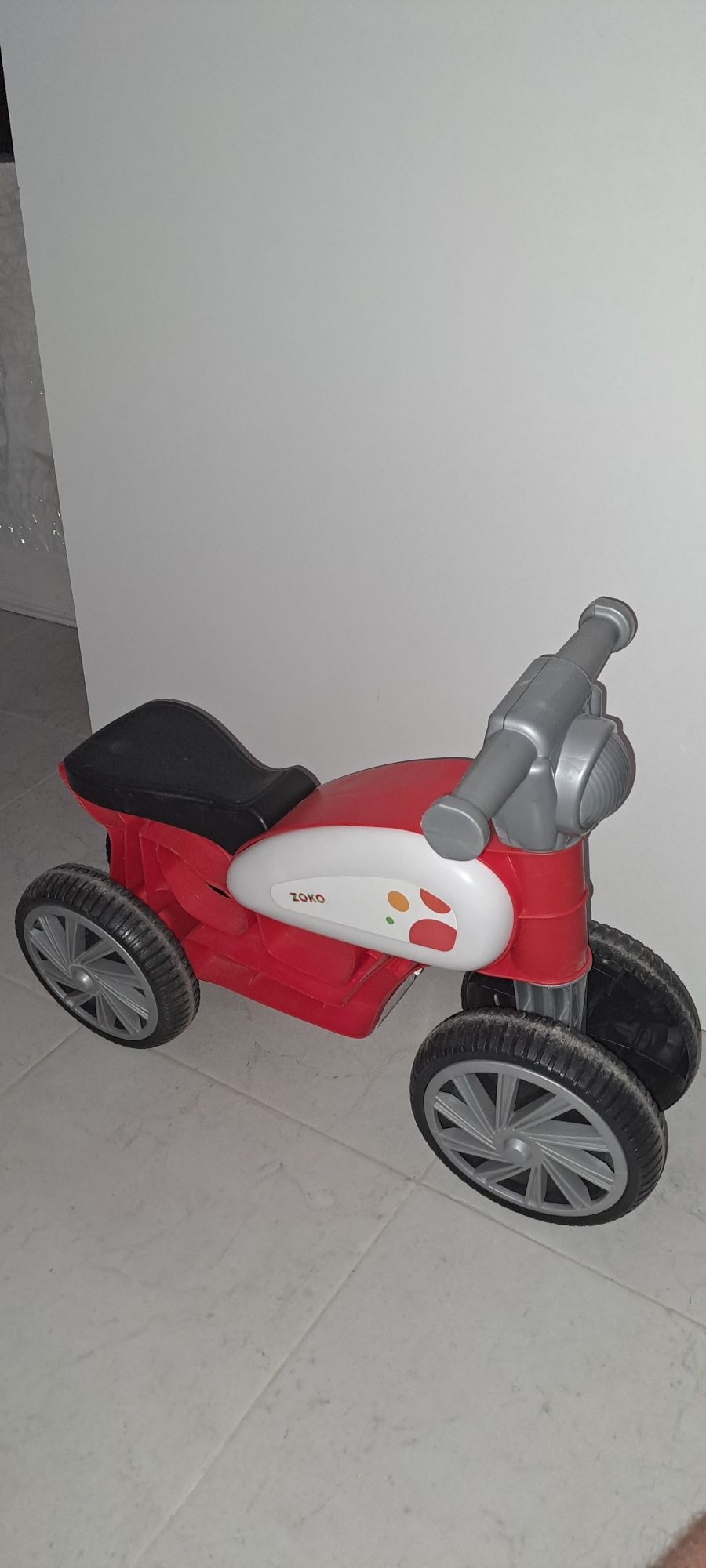 Bicicleta sem pedais criança