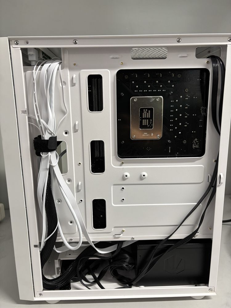 Nowy Komputer Gamingowy RTX 3060 + i5-12400F  – Gwarancja