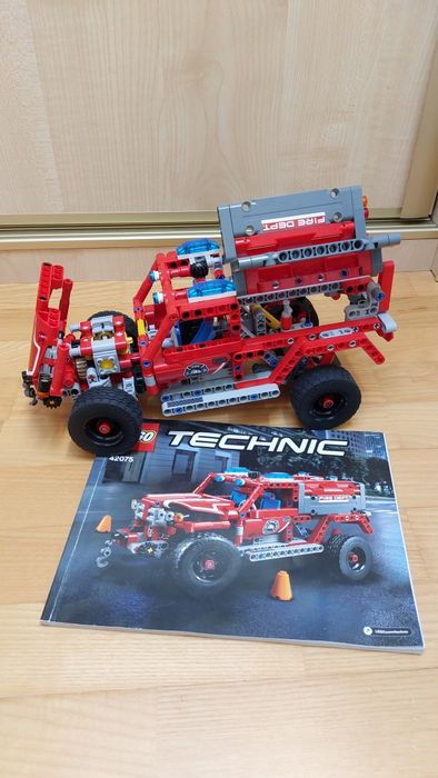 LEGO Technic 42075 Pojazd Szybkiego Reagowania