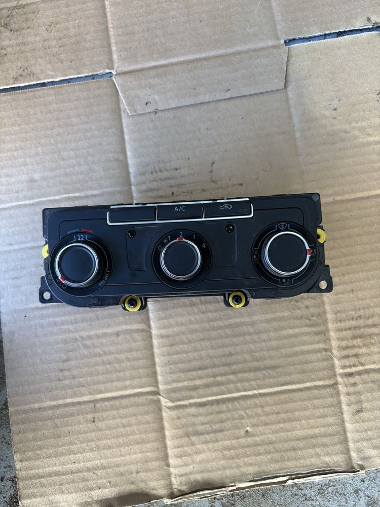 Panel klimatyzacji VW T6