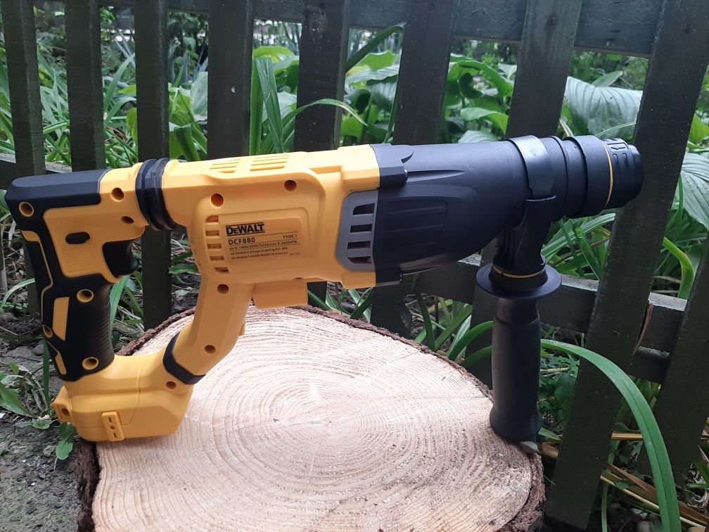DeWALT Набір 4 в 1 на акумуляторах Шуруповерт Гайковерт | Перфоратори