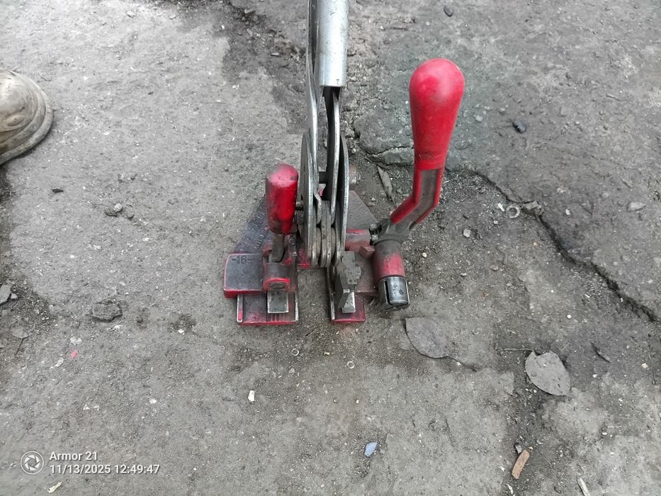 Продам машинку для ленты