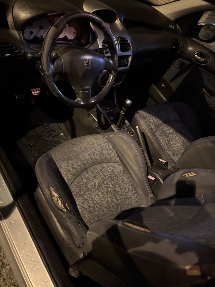 Peugeot 206 Quiksilver