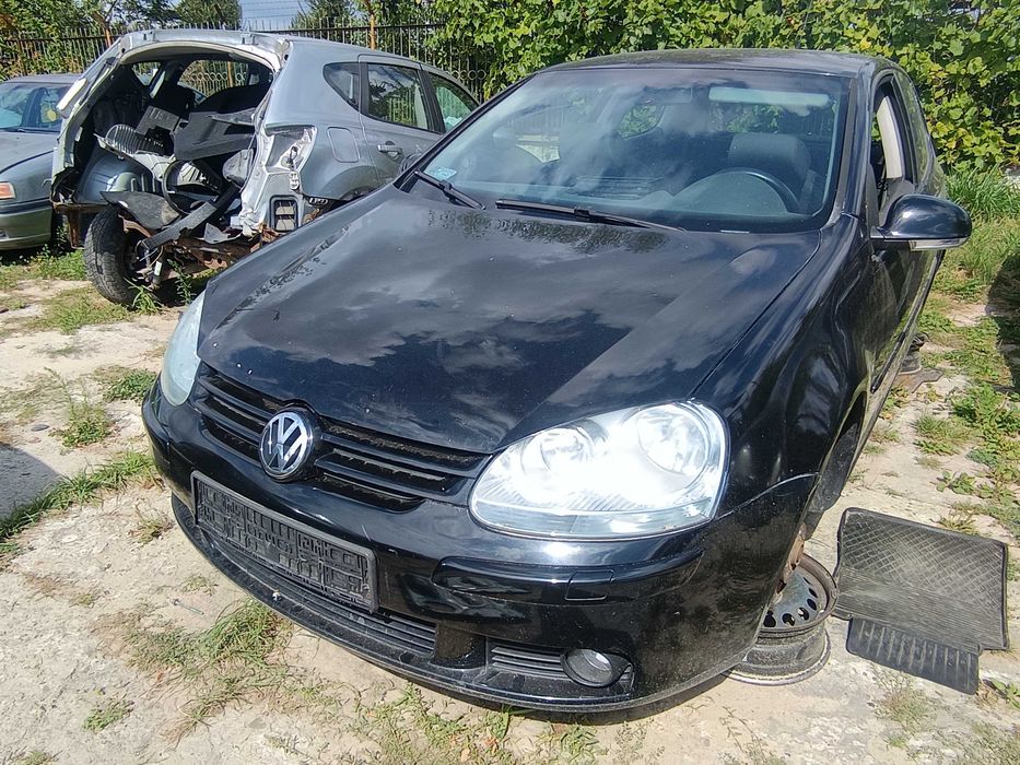 Golf V na Części nie Sprzedajemy w Całości