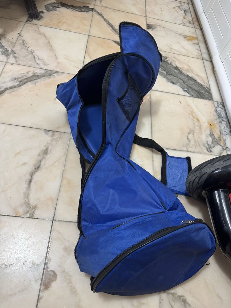 Hoverboard vermelho e preto