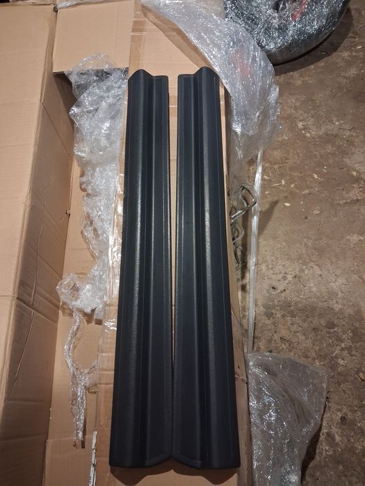 Накладки на поріг пежо 605.1996