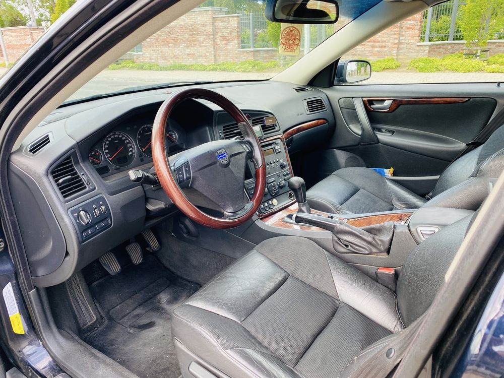 Volvo S60 2.0T 180KM polift manual hak