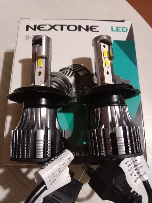 Продам лед лампы Nextone 600грн за пару