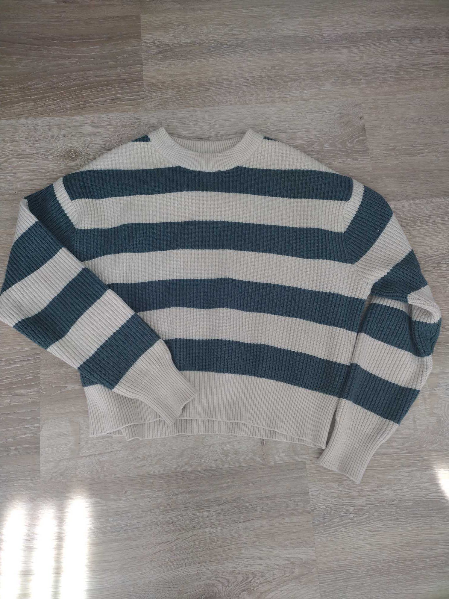 Sweter sweterek kardigan rozm. 146