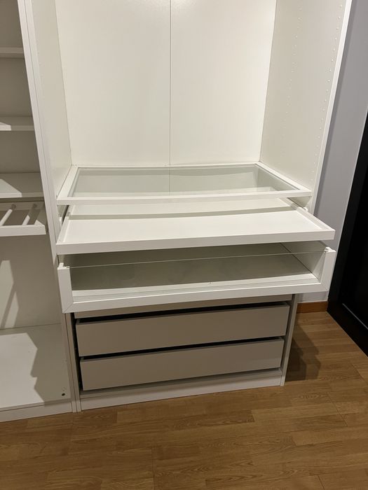Roupeiro completo de canto IKEA