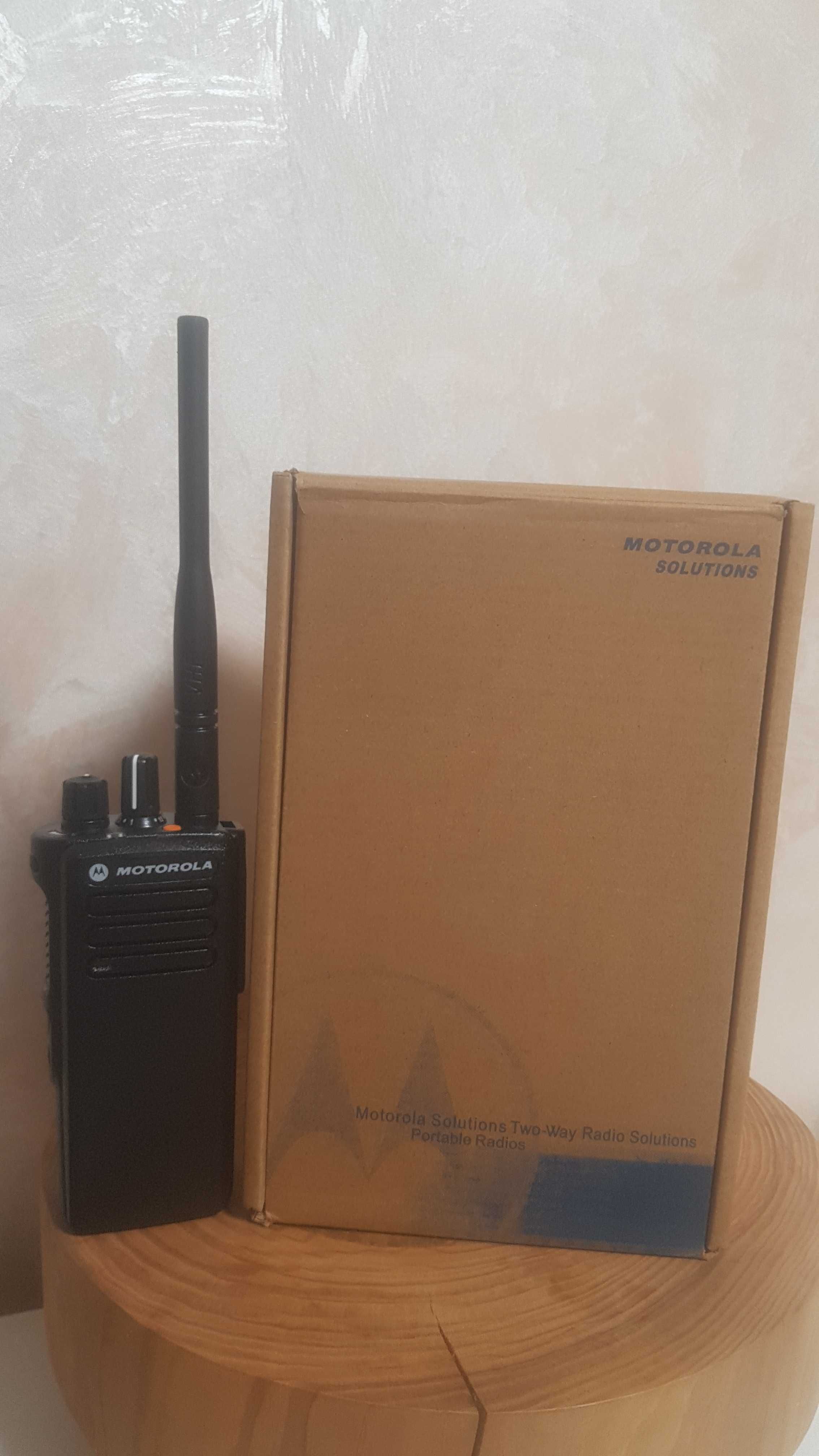 MOTOROLA 5 штук нові