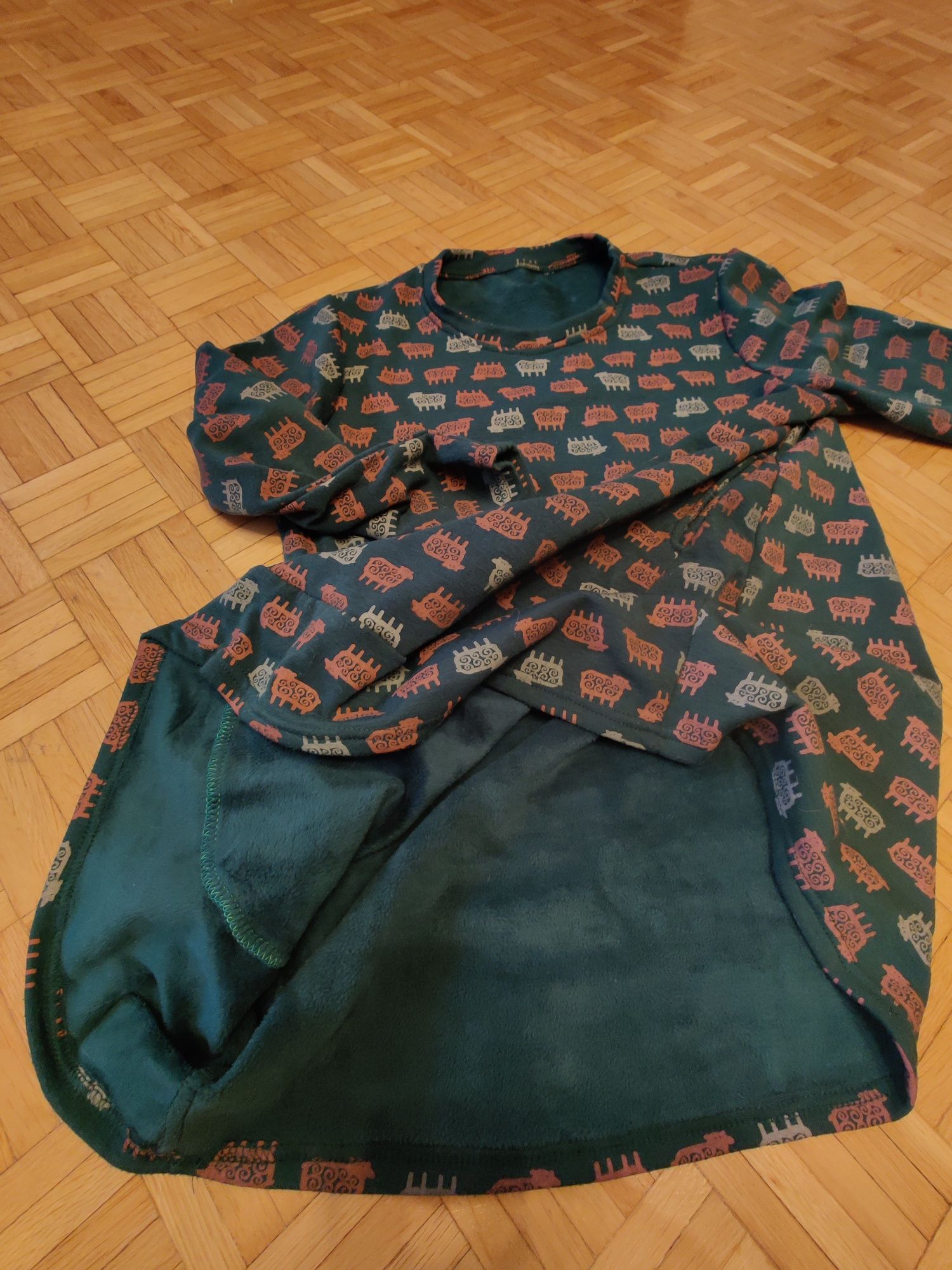 bluza długa owce norweski design polar klippan  butelkowa zieleń