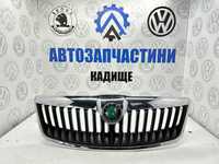 Решітка капота Шкода Октавія А5 FL гриль  Skoda Octavia А5 2009-2013