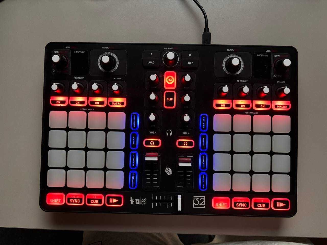 Kontroler Hercules P32 DJ