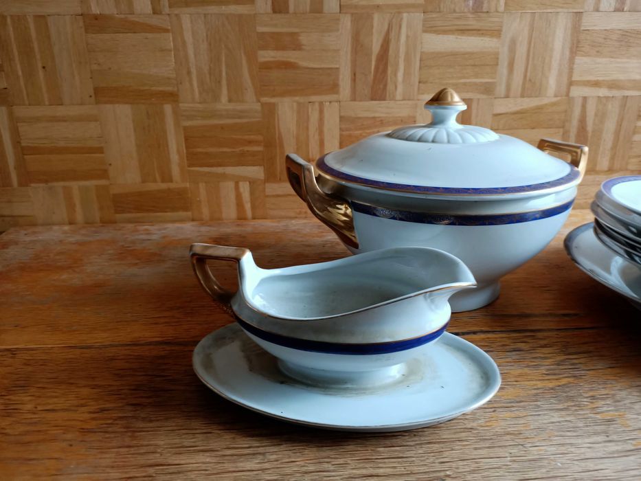 Waza,sosjerka,talerze porcelana Giesche lata 30te.