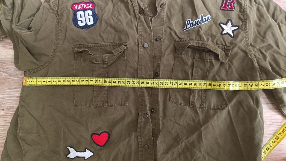 Рубашка жіноча з нашивками