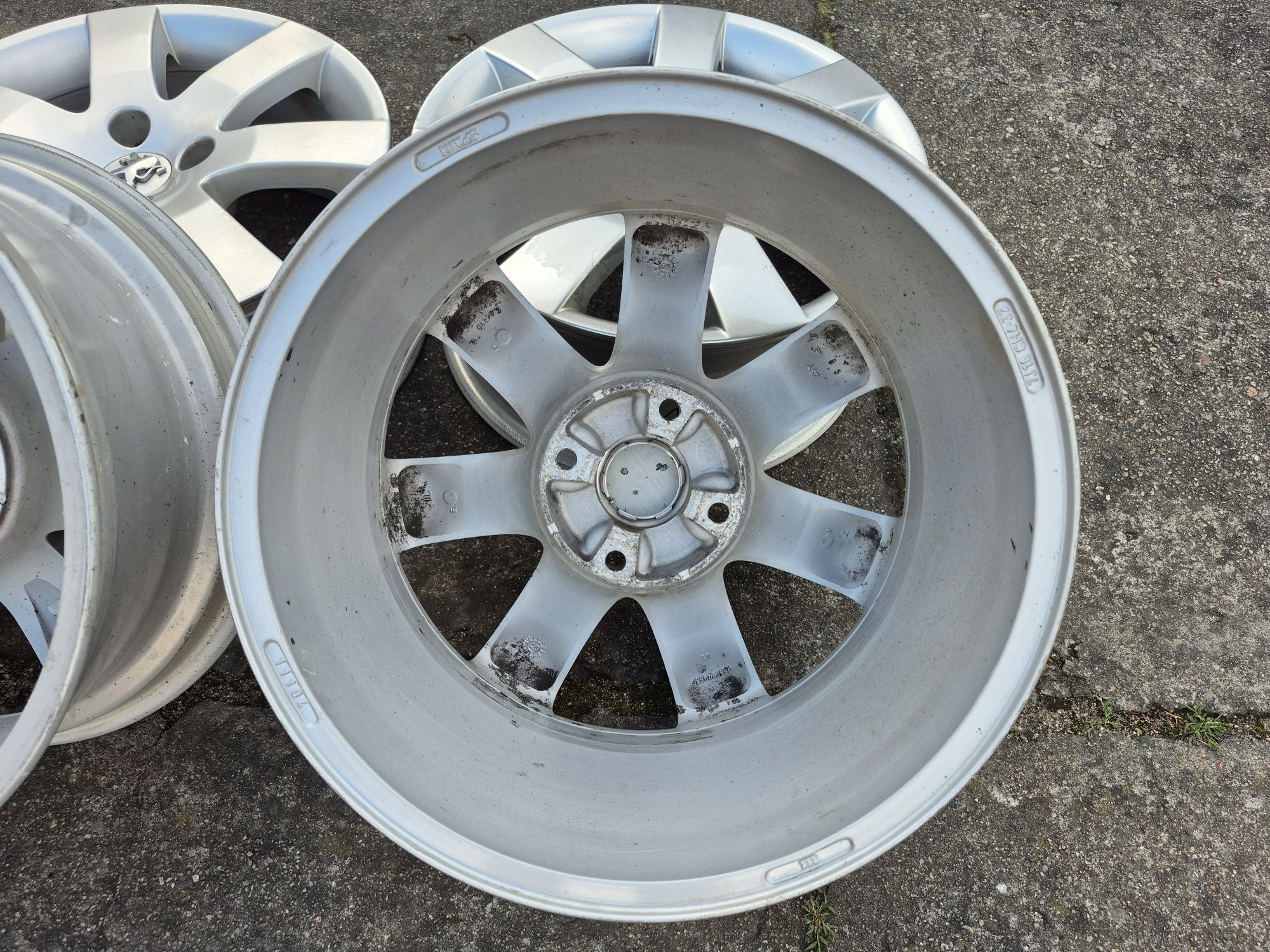 Felgi Alu Oryg PEUGEOT 308,  3008 4x108 7J 16 Cali ET 32