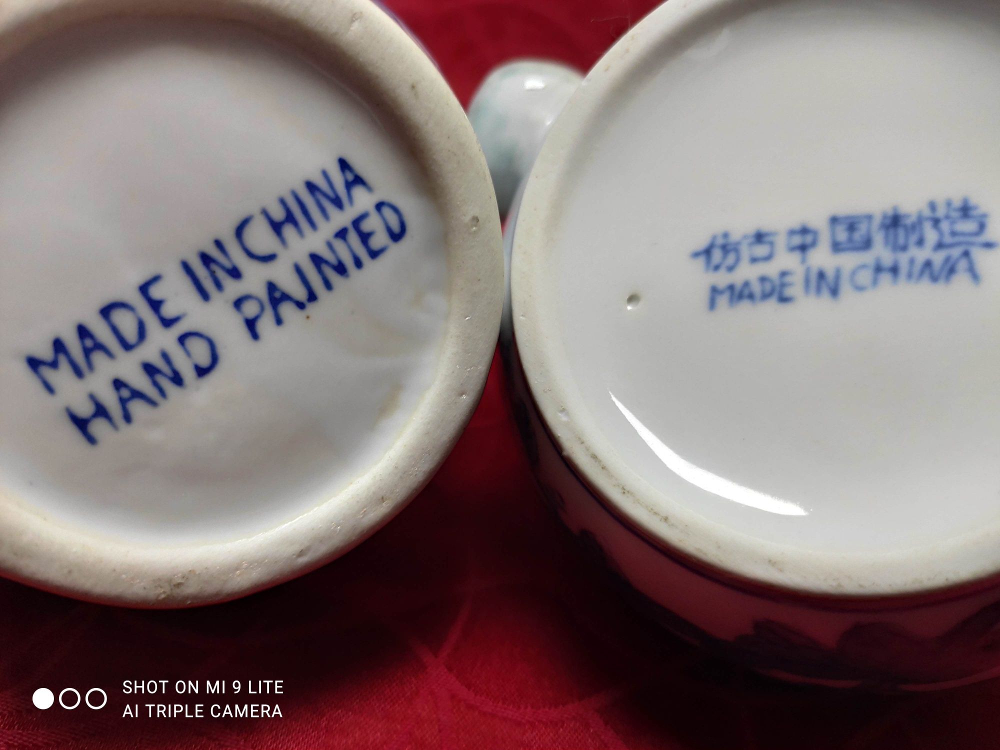 Bules em Porcelana da China pintados á mão