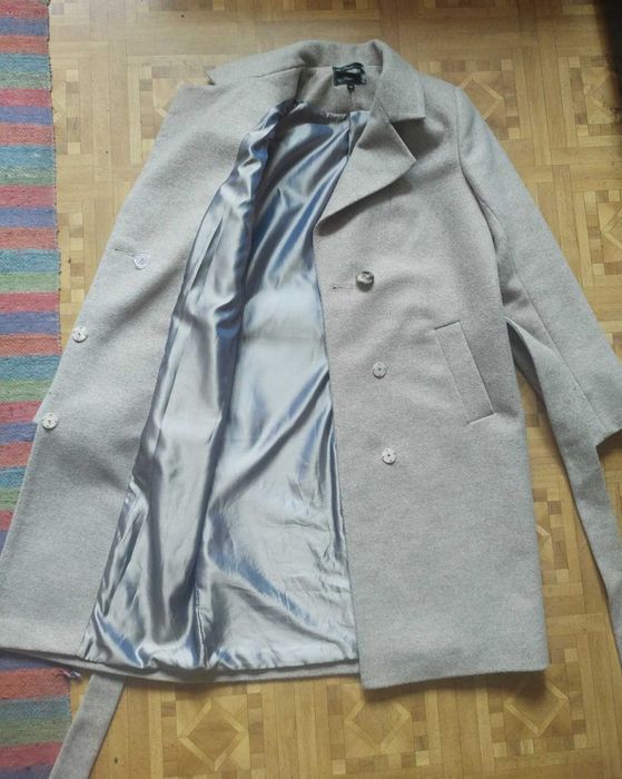 Кашемірове пальто на розмір 48-50