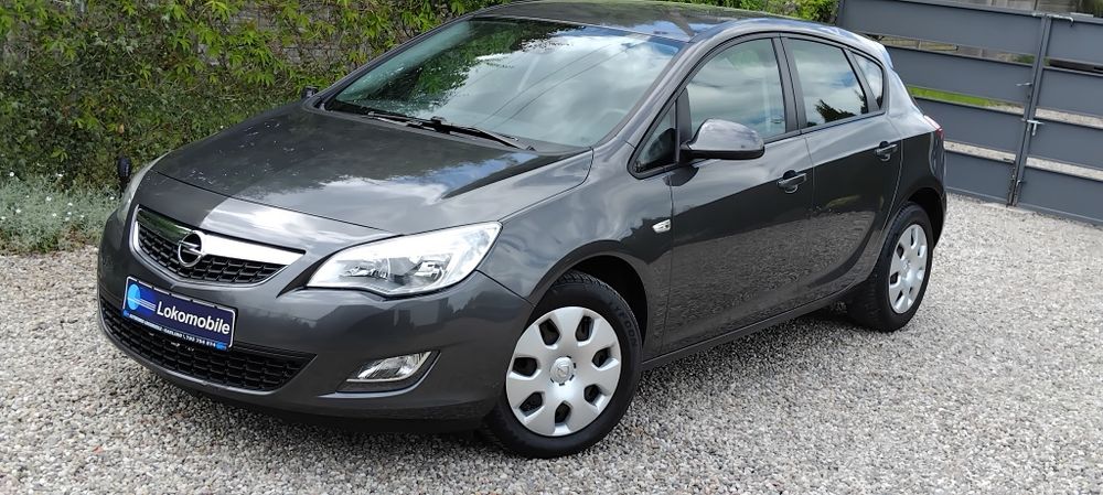 Opel Astra  1.4 Benzyna 120ps  Klima 2012