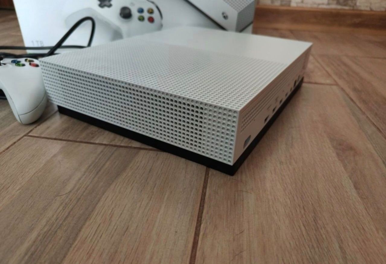 Xbox one s 1TB Napęd Gwarancja Zamiana ps4 ps3 Xbox 360 series switch