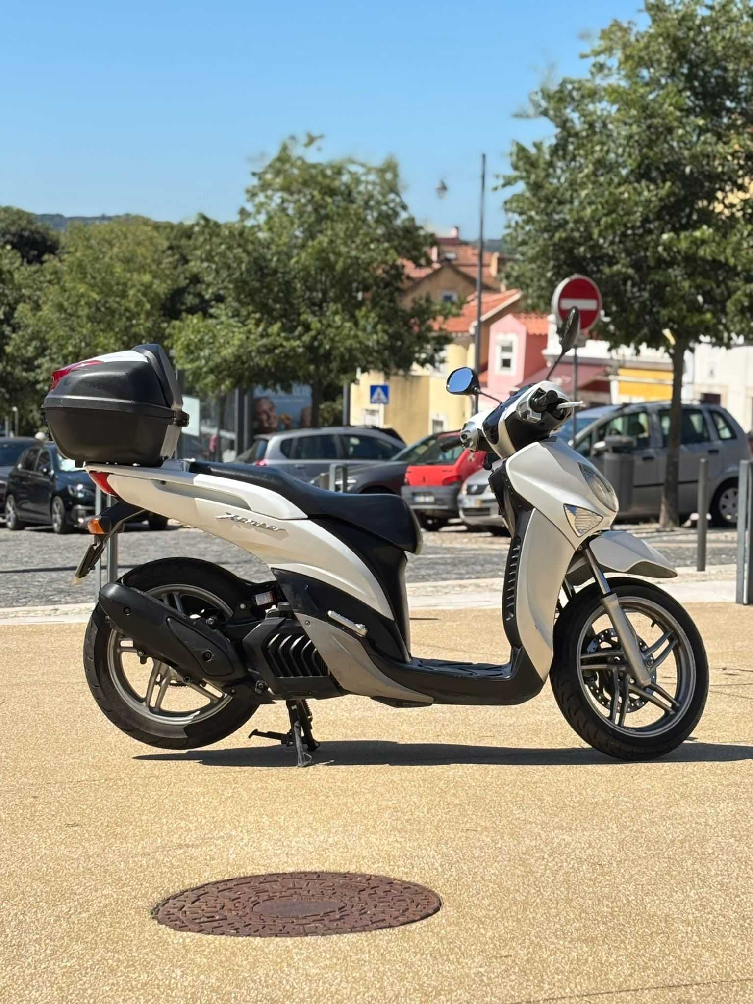 Yamaha Xenter 125